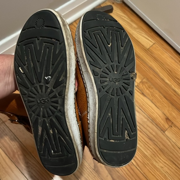 UGG Chestnut Leather Winter Boots - Picture 8 of 9